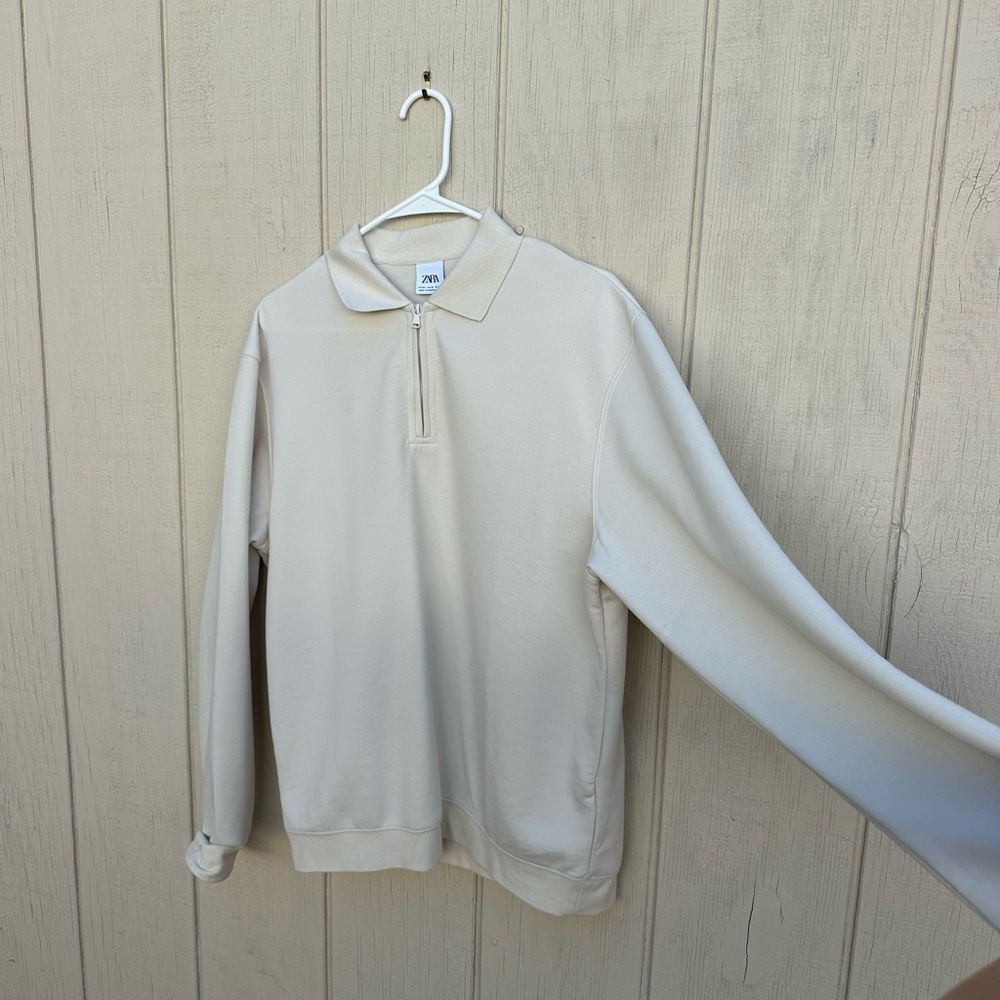 Zara Men's Zip Up Sweater in Cream